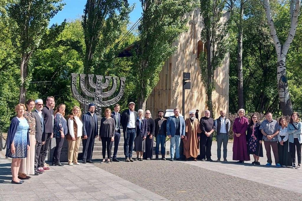 La delegazione internazionale dei leader religiosi al Babyn Yar, il memoriale della Shoah di Kiev