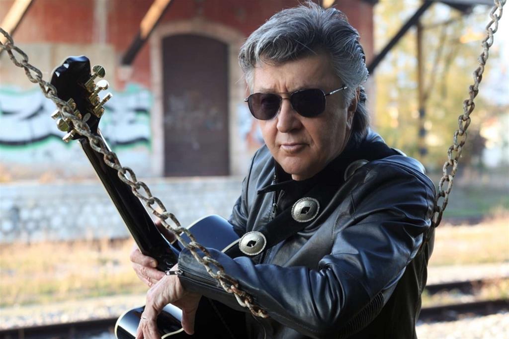 Bobby Solo, 77 anni, uno dei cantanti più amati d’Italia