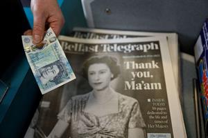 Inno, francobolli e monete: per la monarchia pronto il cambio di marchio
