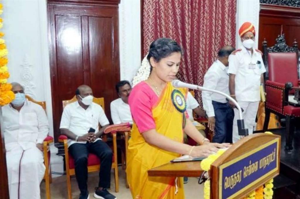 Priya Rajan è la prima donna dalit eletta sindaco della città indiana di Chennai
