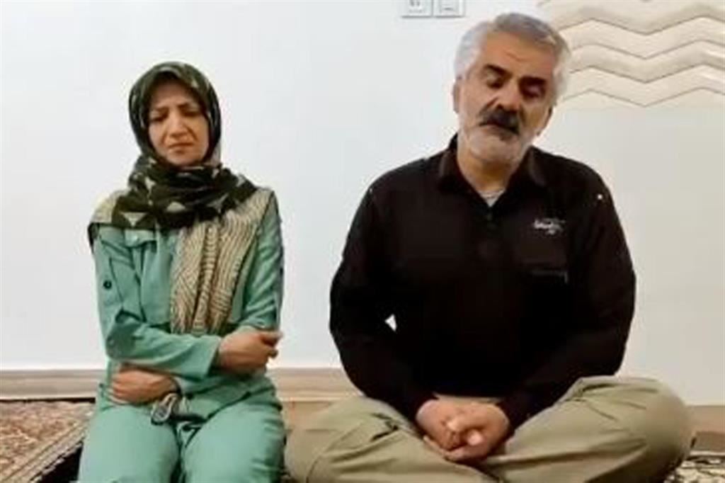 I genitori del giovane Mehdi Mohammad Karami, condannato a morte per le proteste, invocano clemenza in un video appello alle autorità