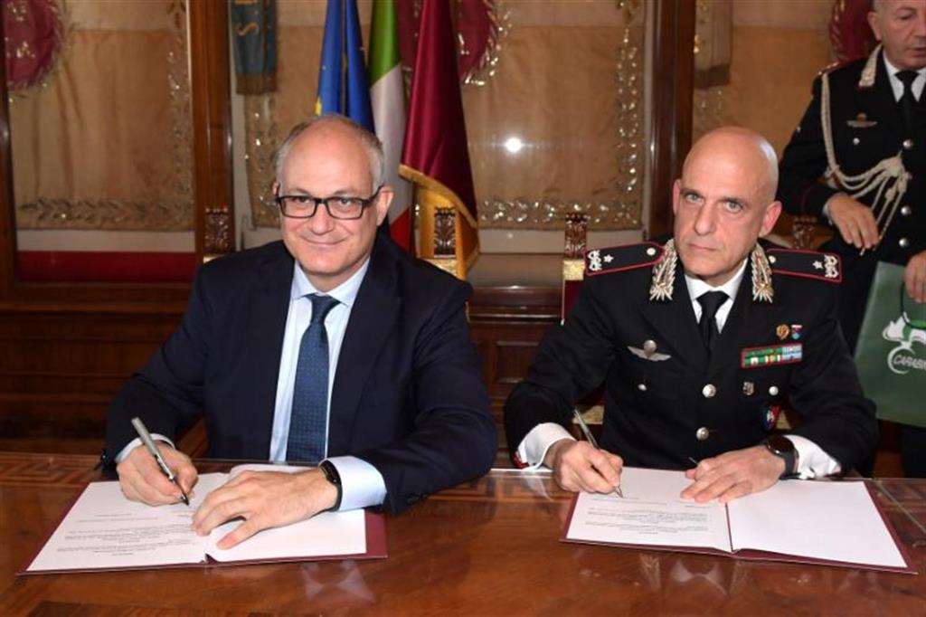 La firma del sindaco Gualtieri e del generale Giardina