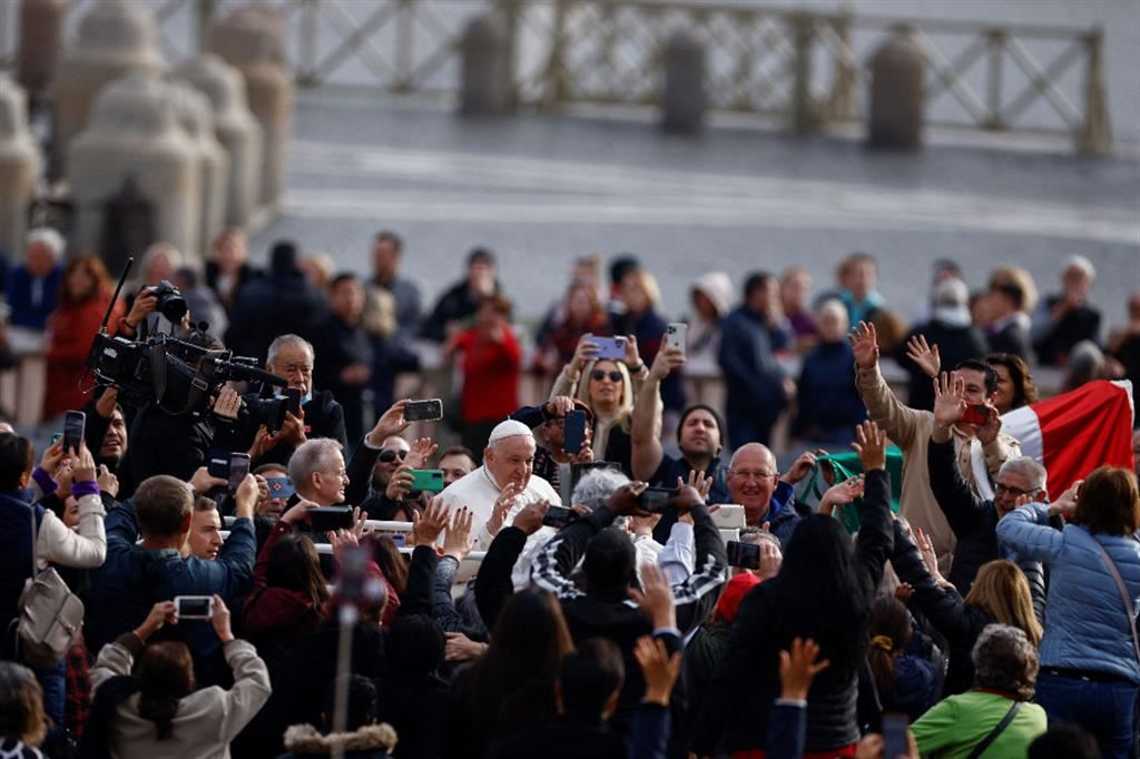 Papa Francesco: «Il dialogo è l’ossigeno della pace»