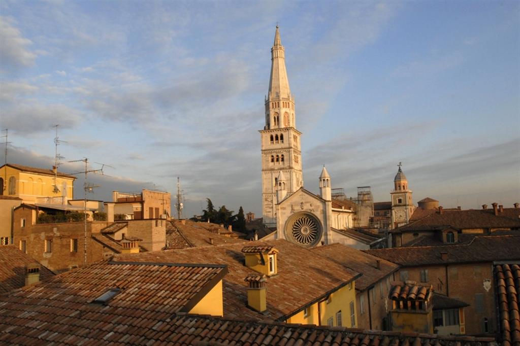 Una vista panoramica di Modena
