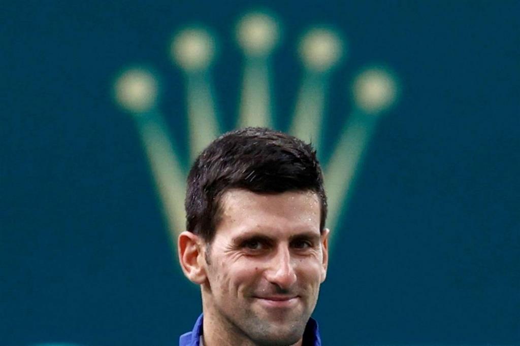 Djokovic ha vinto il ricorso: può restare in Australia e giocare