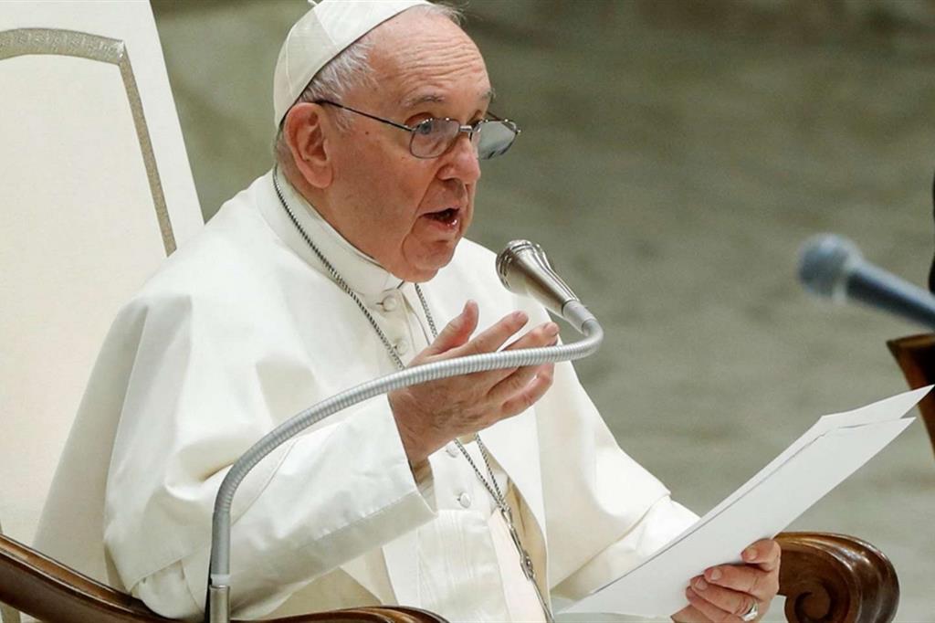 Il Papa: in Canada per mettere la faccia davanti a dolori e peccati