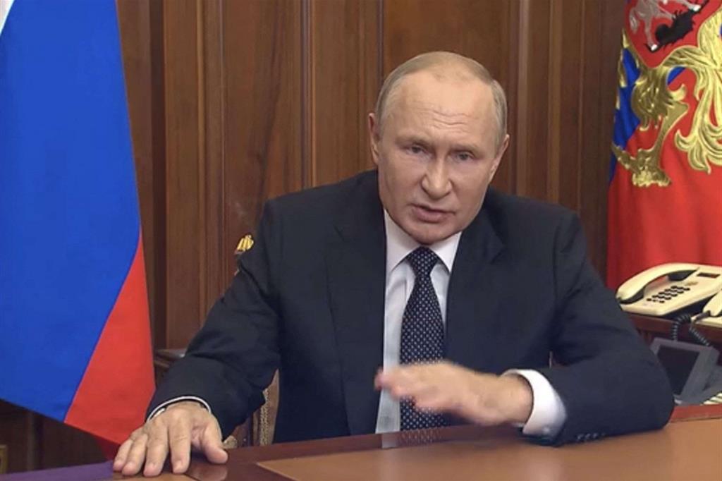 Il presidente russo Vladimir Putin ha tenuto stamani un discorso alla nazione