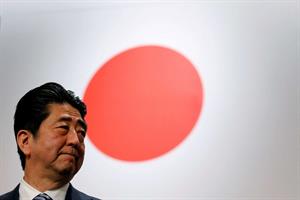 Ucciso l'ex premier Shinzo Abe. Fermato l'uomo che ha sparato