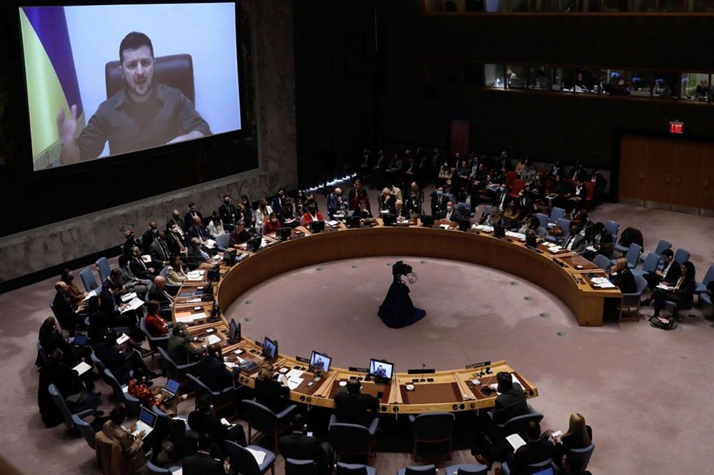 Il presidente Zelensky in videocollegamento con l'Onu
