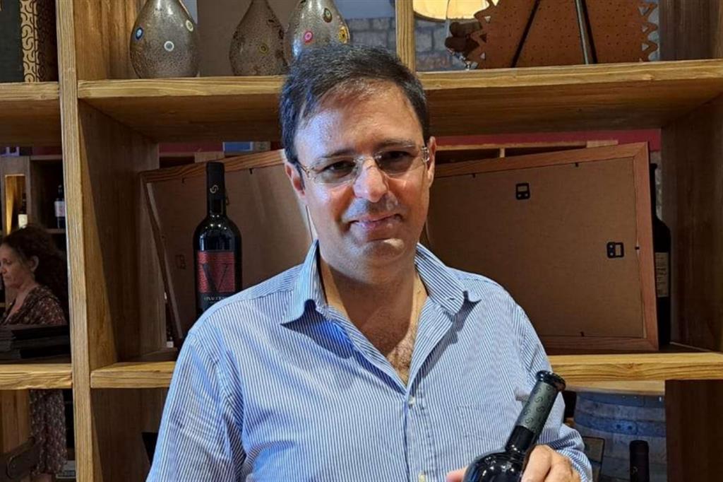 L'imprenditore Donato Coppi nella sua cantina nel Barese