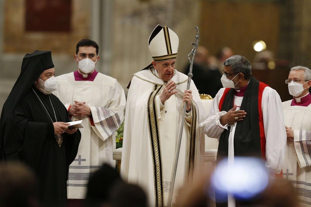Papa Francesco celebra i Vespri nella Basilica di San Paolo in occasione della Conclusione della Settimana per la Unità dei Cristiani insieme al cardinale Kurt Koch