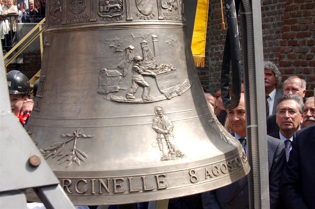 La campana di Marcinelle ricorda le vittime della tragedia in miniera
