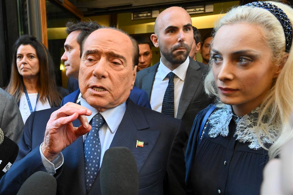 Berlusconi: «Giustizia a Casellati, io amico di Putin». Ira di Meloni