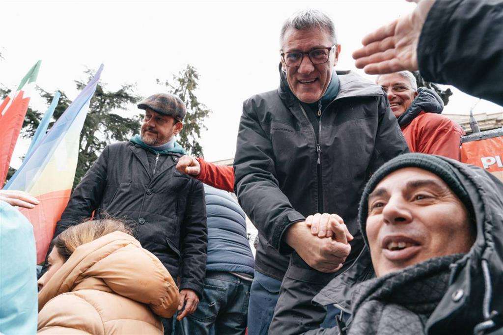 Il segretario generale della Cgil, Maurizio Landini, in una foto di qualche giorno fa, a Perugia contro la manovra