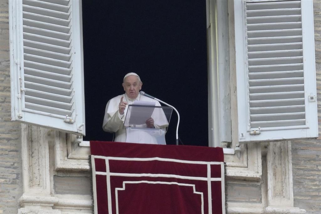 The Pope at the Angelus: 
