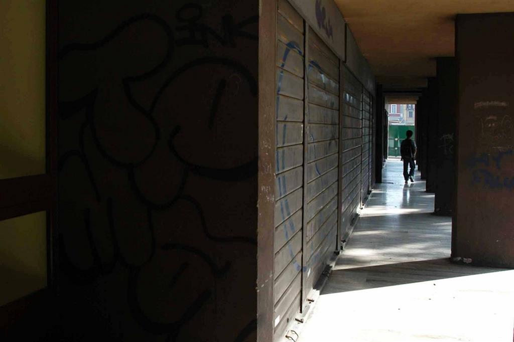 Ancora migliaia di giovani finiscono nel tunnel della dispersione scolastica