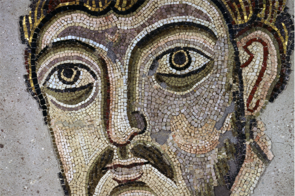 “Testa virile (san Luca evangelista)”, mosaico, XIII secolo