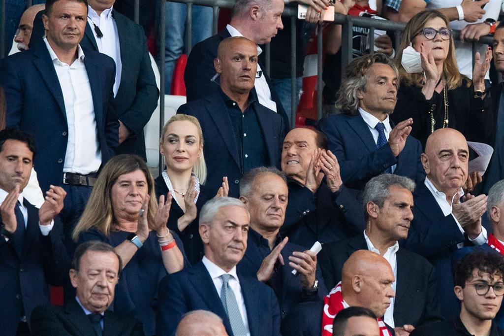 Il presidente del Monza Silvio Berlusconi con l'ad del club brianzolo Adriano Galliani