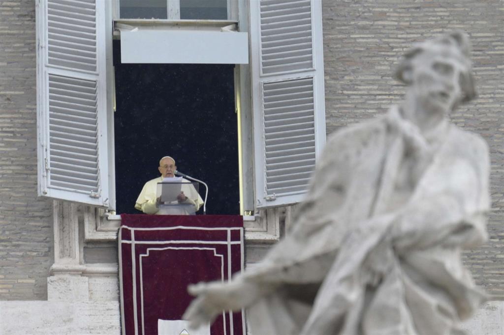 Il Papa: pregare nelle difficoltà “ci fa sentire figli amati da Dio"