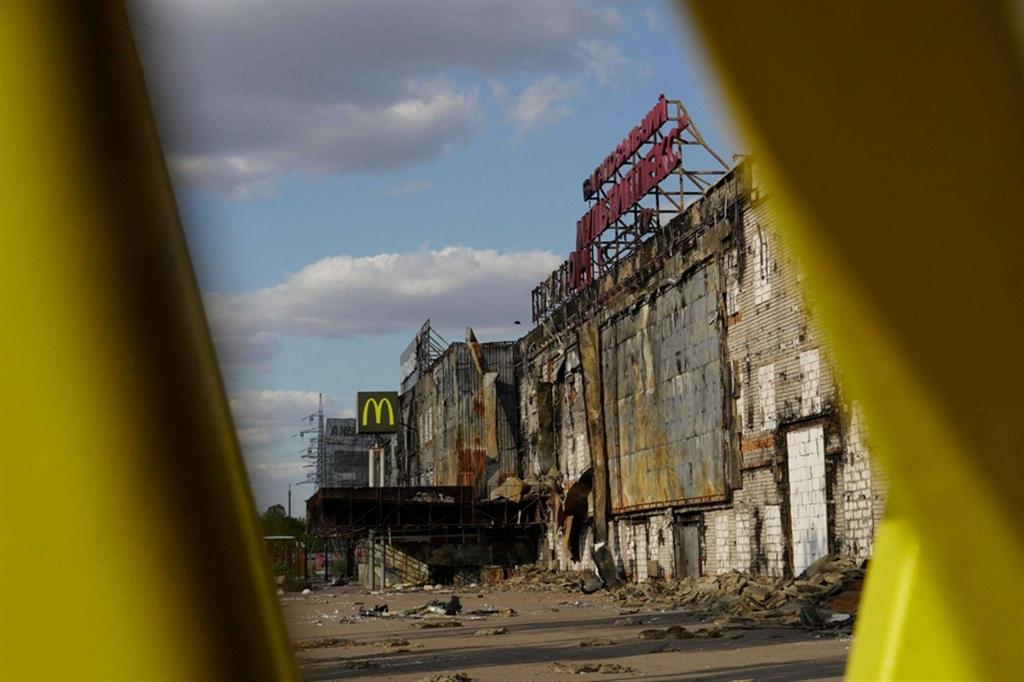 Ucraina, un'immagine di Kherson, città distrutta