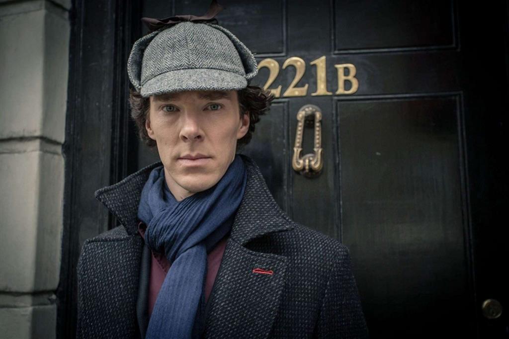 Benedict Cumberbatch è Holmes nella serie tv britannica “Sherlock”