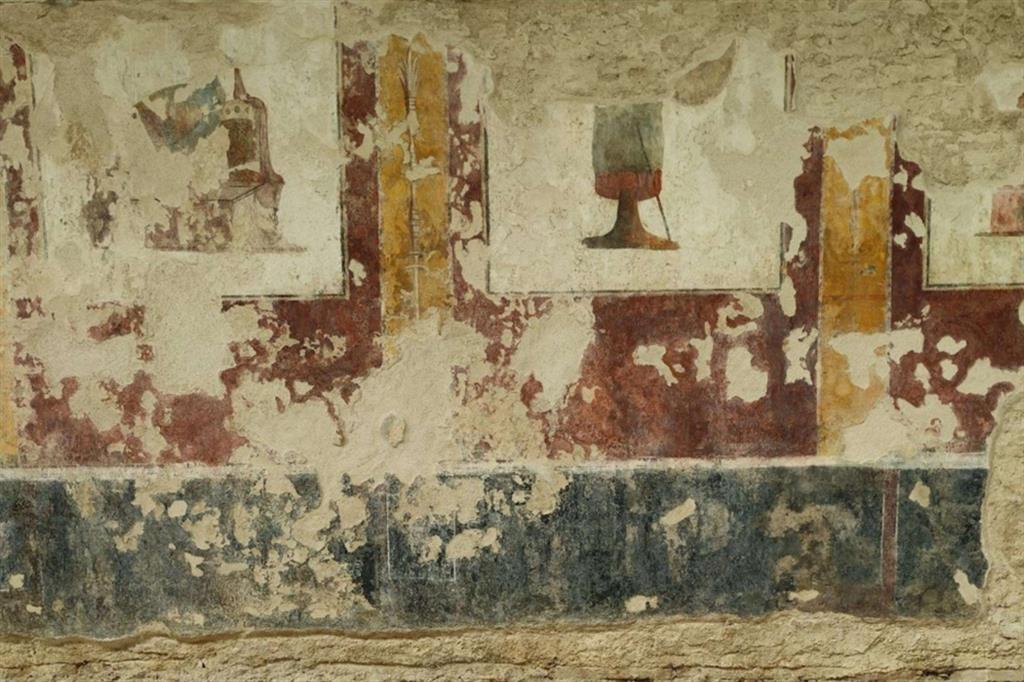 Muri decorati nell'area archeologica di Cupra, vicino ad Ascoli Piceno
