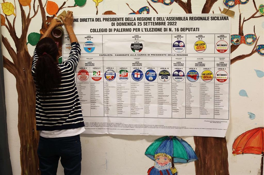 A Palermo si vota anche per rinnovare il Consiglio regionale e scegliere il nuovo governatore siciliano