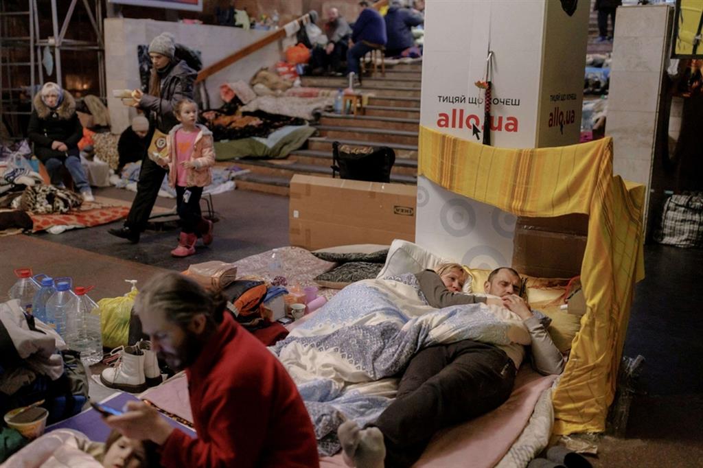Kiev: "Colpito ospedale a Kharkiv". Onu: oltre 1000 vittime tra i civili