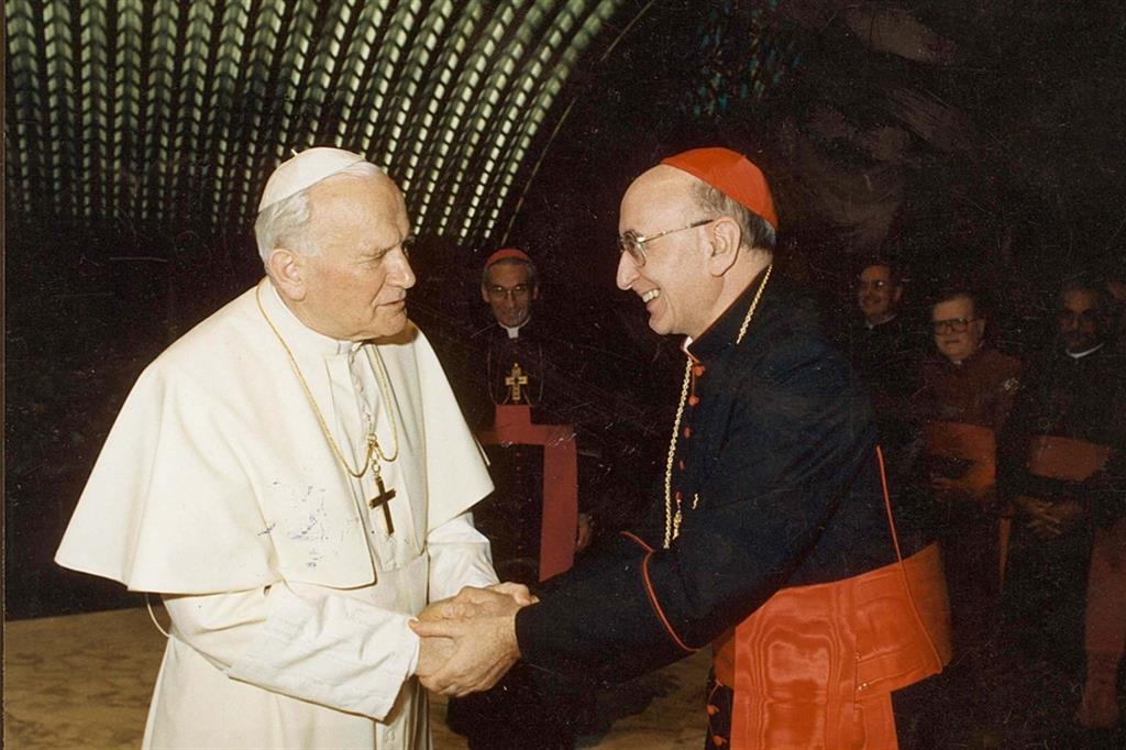 Il cardinale Giacomo Biffi con Giovanni Paolo II