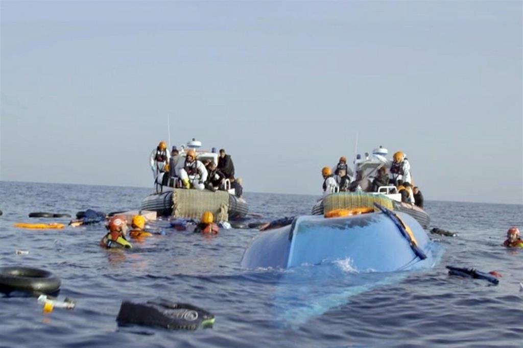 Un naufragio al largo della Libia del 2018
