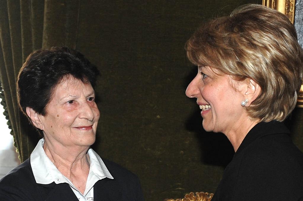 L'incontro della vedova Gemma Calabresi con la vedova Licia Pinelli al Quirinale nel 2009