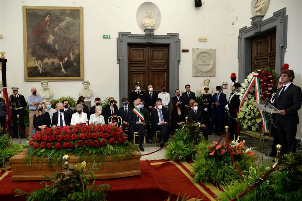 Alberto Angela tiene il discorso commemorativo del padre Piero Angela nella Sala della Protomoteca in Campidoglio, a Roma