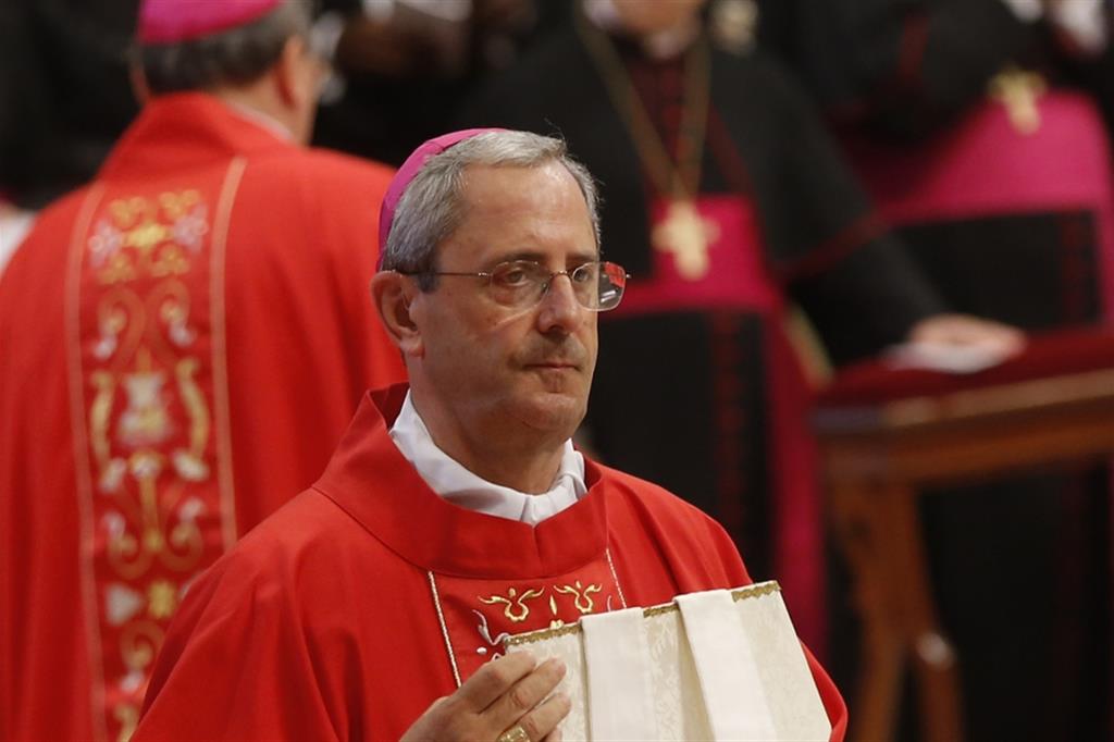 L'arcivescovo Nolè in una foto del 2015