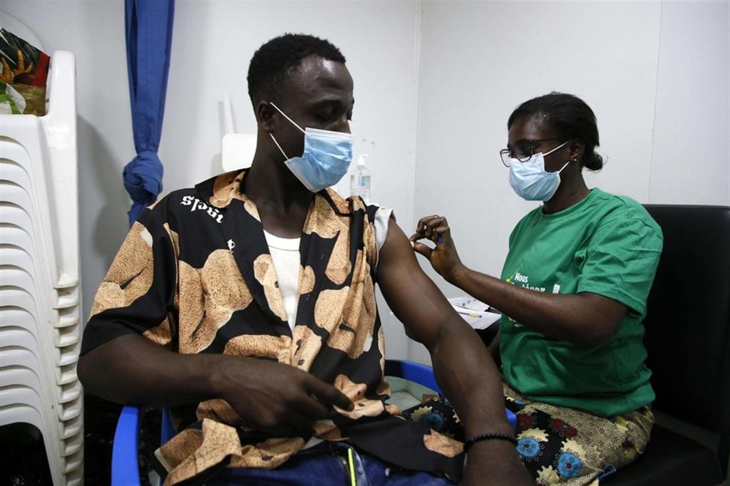 Vaccinazioni ad Abidjan in Costa d'Avorio