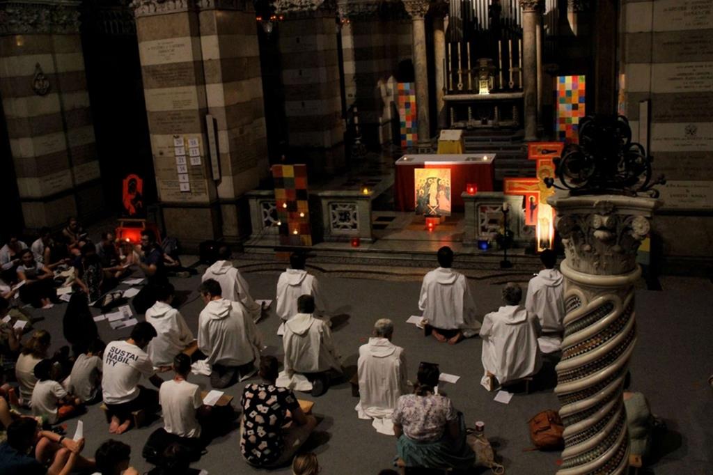 La preghiera dei giovani di Taizé in questi giorni a Torino
