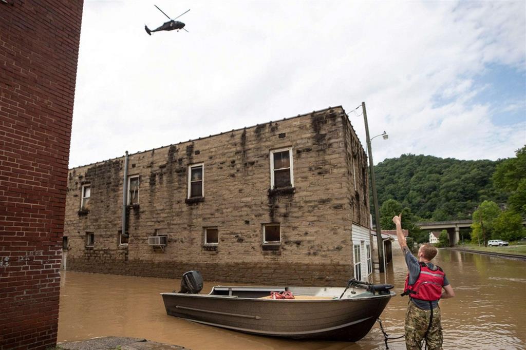 Almeno quindici i morti in Kentucky per le alluvioni
