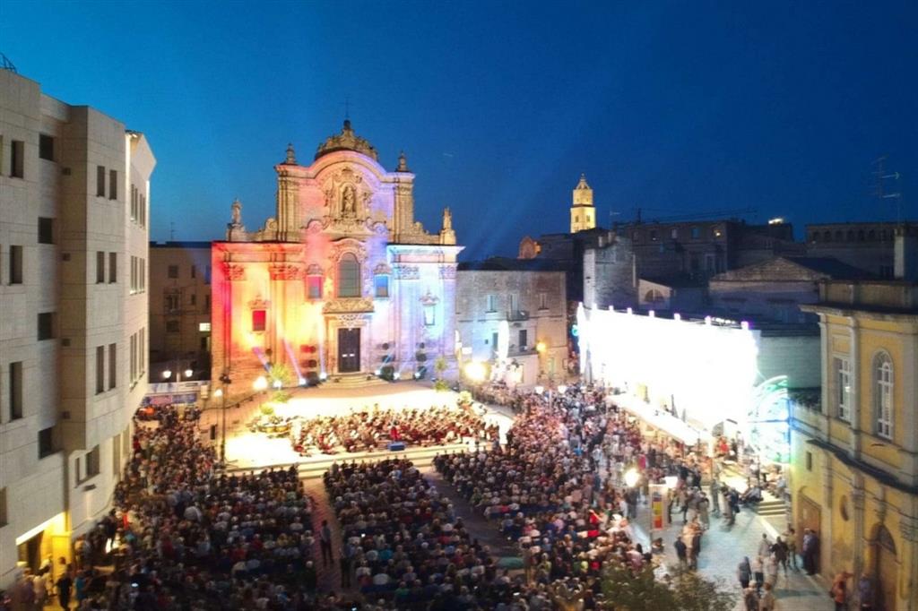 Matera: piazza San Francesco, che ospita l'edizione 2022 della Festa di Avvenire