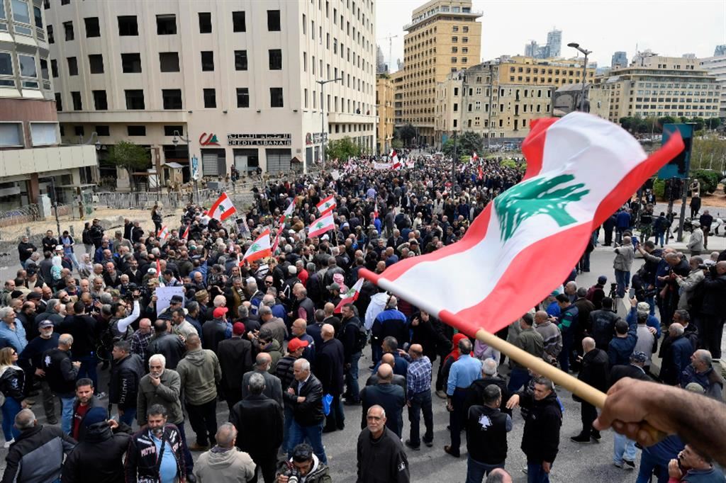 Anche l'ora legale divide il Libano