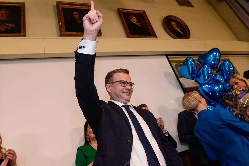 Il nuovo premier conservatore finlandese Petteri Orpo ha 53 anni