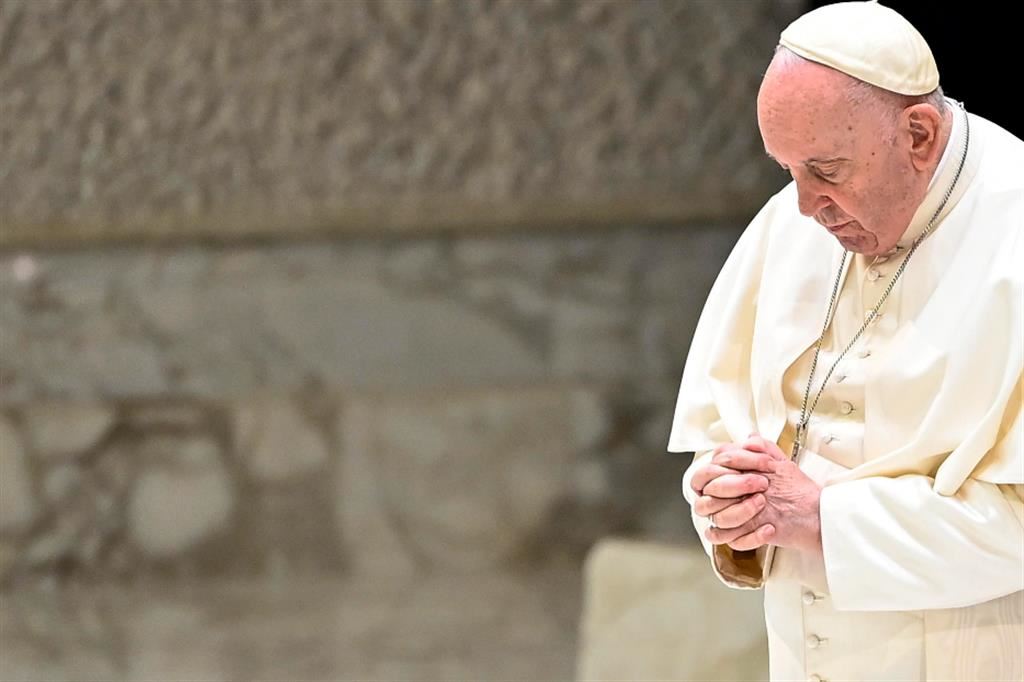 Papa Francesco: «Con Benedetto XVI ho perso un padre»