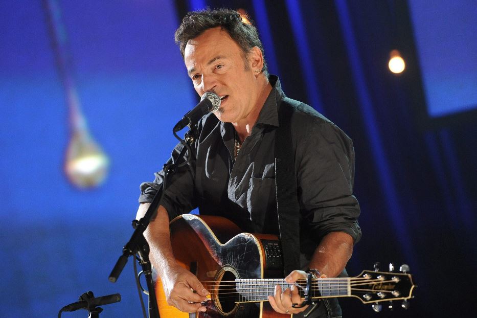 L'energia di Bruce Springsteen dà voce al desiderio di comunità