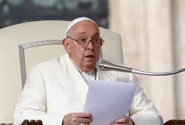 Papa Francesco rinuncia al viaggio a Dubai