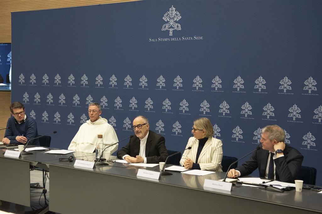 La Conferenza stampa di presentazione del Messaggio del Papa per la Giornata mondiale della pace