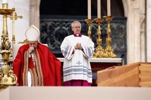 I funerali di Benedetto XVI, Francesco: «Che la tua gioia sia perfetta»
