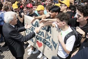 Mattarella in Romagna: «Grande prova di solidarietà. Vigilerò sugli aiuti»