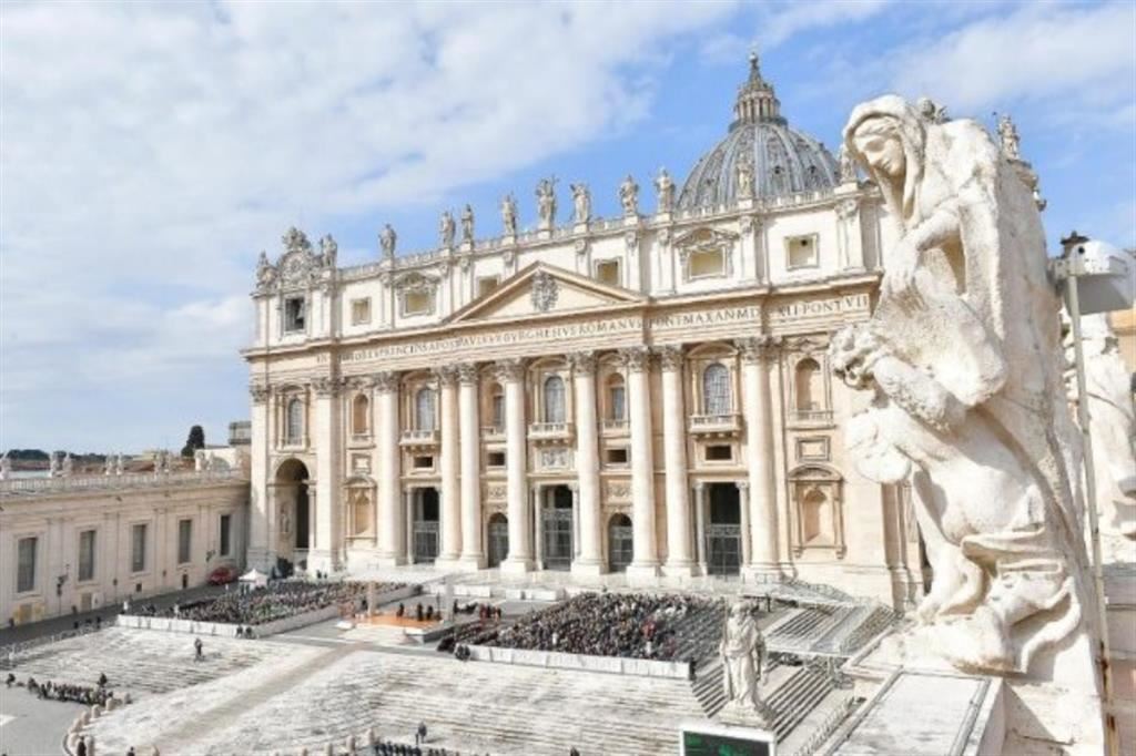 Papa Francesco: i beni della Santa Sede hanno destinazione universale