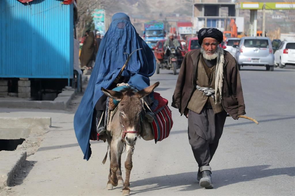 Un'immagine scattata ieri, 8 marzo, nel villaggio afghano di Fayzabad