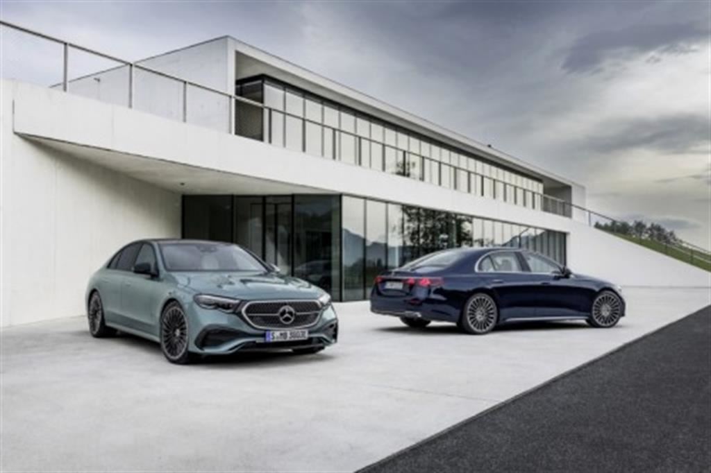 Mercedes nuova Classe E, quando la tradizione diventa innovazione