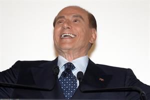 Berlusconi, l'uomo che ha desacralizzato la politica. Fin troppo