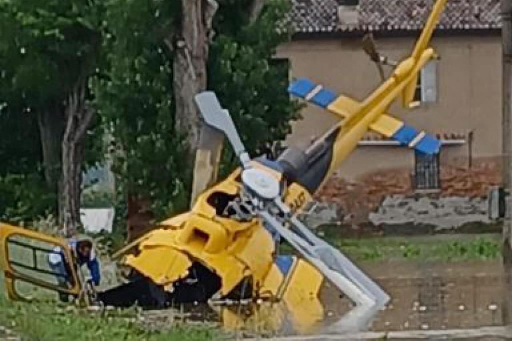 L'elicottero caduto a Belricetto di Lugo